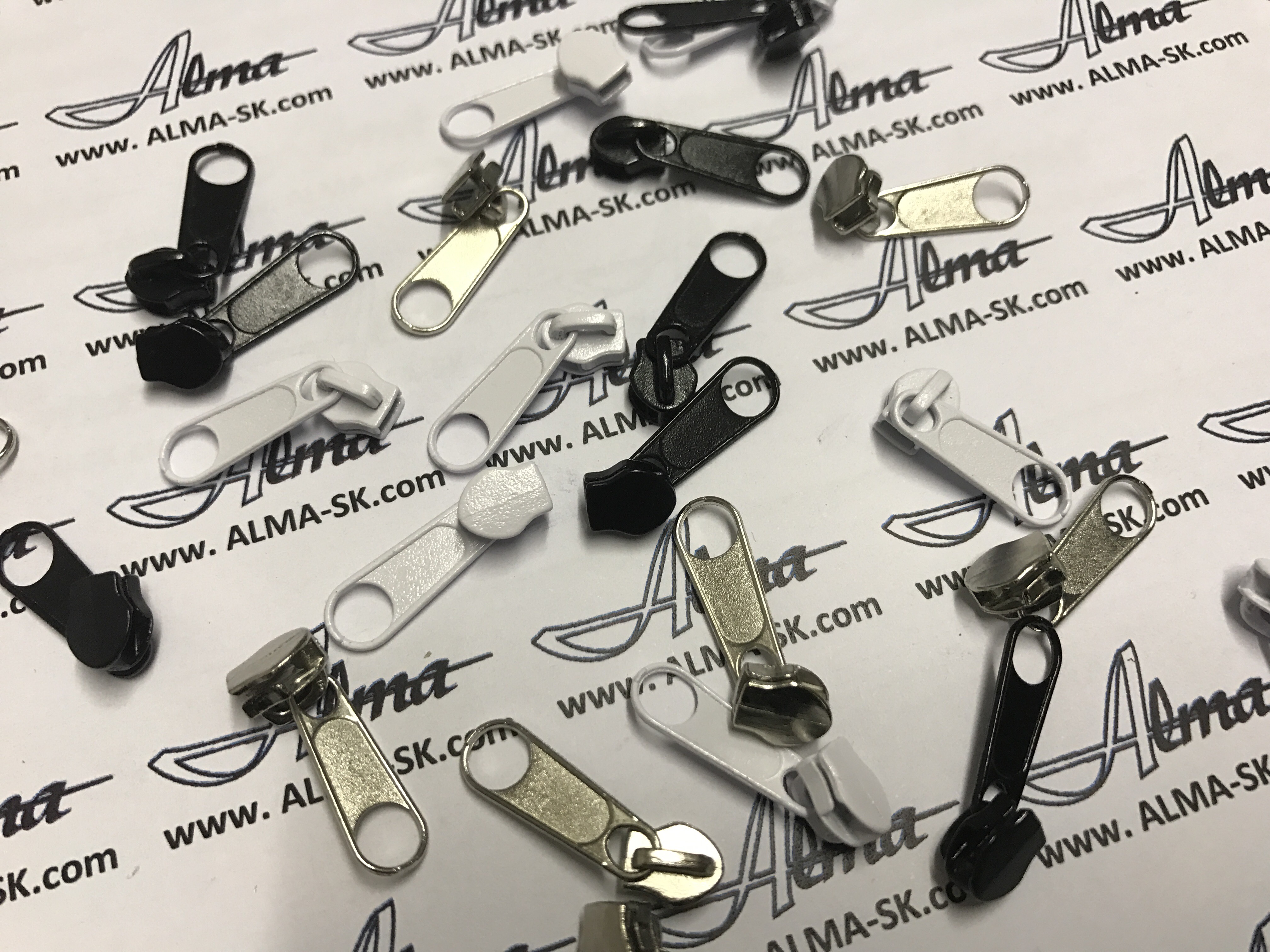 UH3 bežec (3 mm) bez brzdy (P101) biely PLASTOVÝ obliečkový